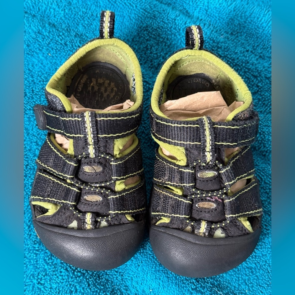 Keen Baby Boys Sz 6 Waterproof Washable Hiking Shoes Unisex Blk/Grn